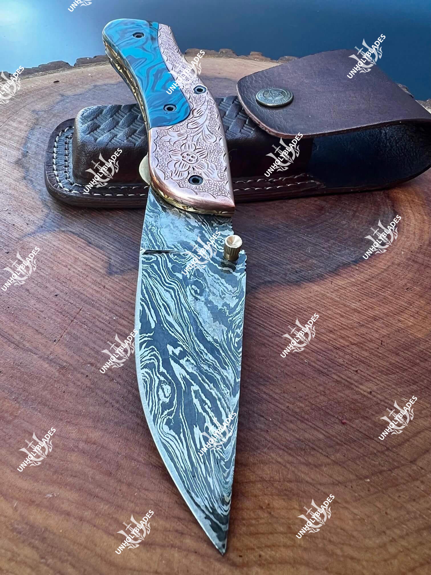 Custom Handmade Damascus Steel Fire Pattern Skinning Knife