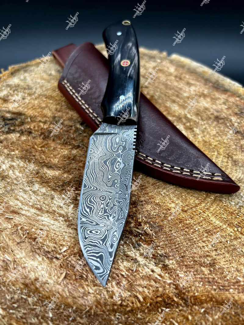 Custom Handmade Damascus Hunting Skinning Knife with Sheep Horn
