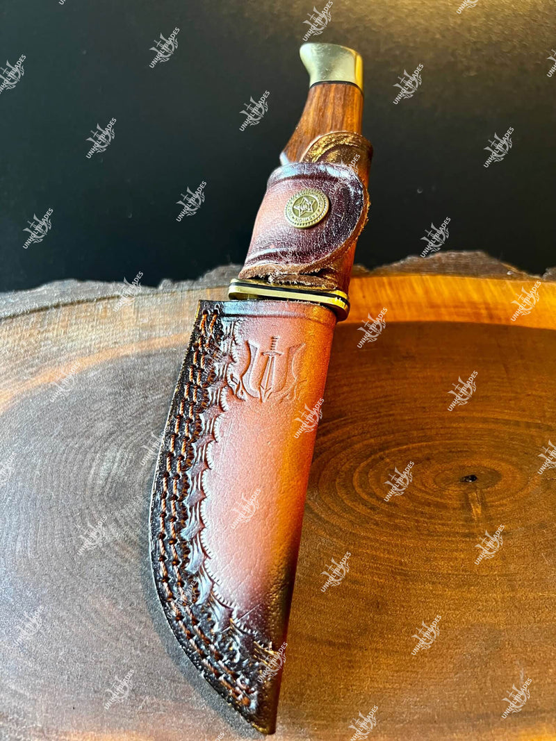 Skinning Damascus Knife With Two Tone Leather Cover